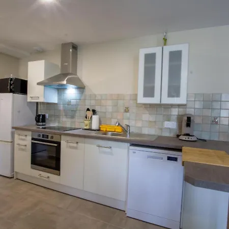 Casa vacanze Maison Cosy A La Campagne Avec Jardin, Barbecue, Proche Activites Nautiques Et Randonnees - Fr-1-616-315