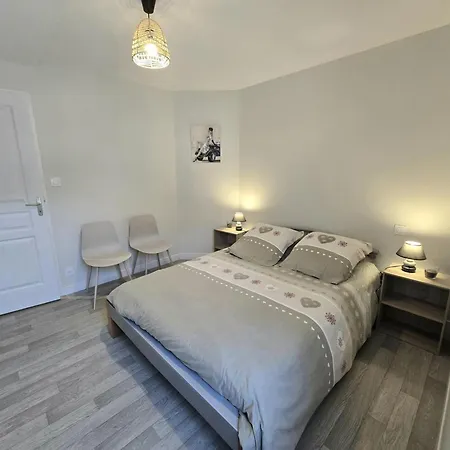 Maison Cosy à La Campagne Avec Jardin, Barbecue, Proche Activités Nautiques Et Randonnées - Fr-1-616-315 Génis